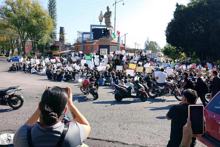Concluyen sin incidentes manifestaciones en Uruapan; Gobierno de Michoacán reafirma respeto a la libre expresión