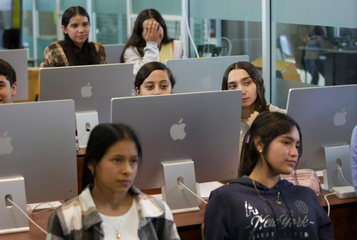 Conoce las carreteras que podrás estudiar en la Universidad Rosario Castellanos, en Zacapu