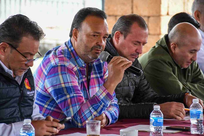 Continúan los esfuerzos municipales y estatales para recuperación ambiental del Lago de Pátzcuaro