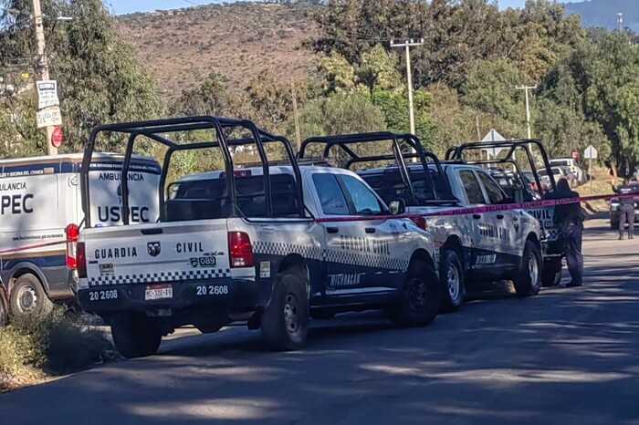 Cotija: Abandonan 3 cuerpos masculinos baleados