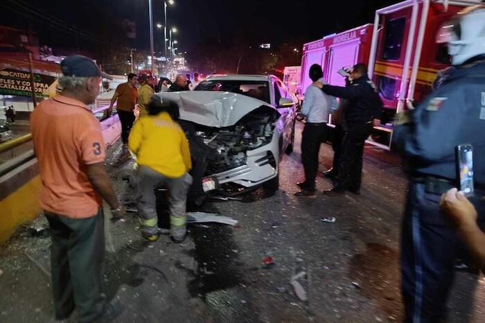 Cuatro integrantes de una familia lesionados por accidente en el Libramiento Norte