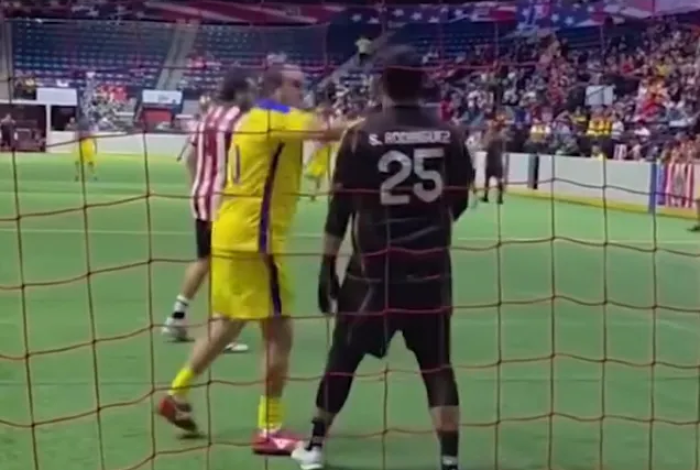 Cuauhtémoc Blanco y la polémica en el Clásico de Leyendas