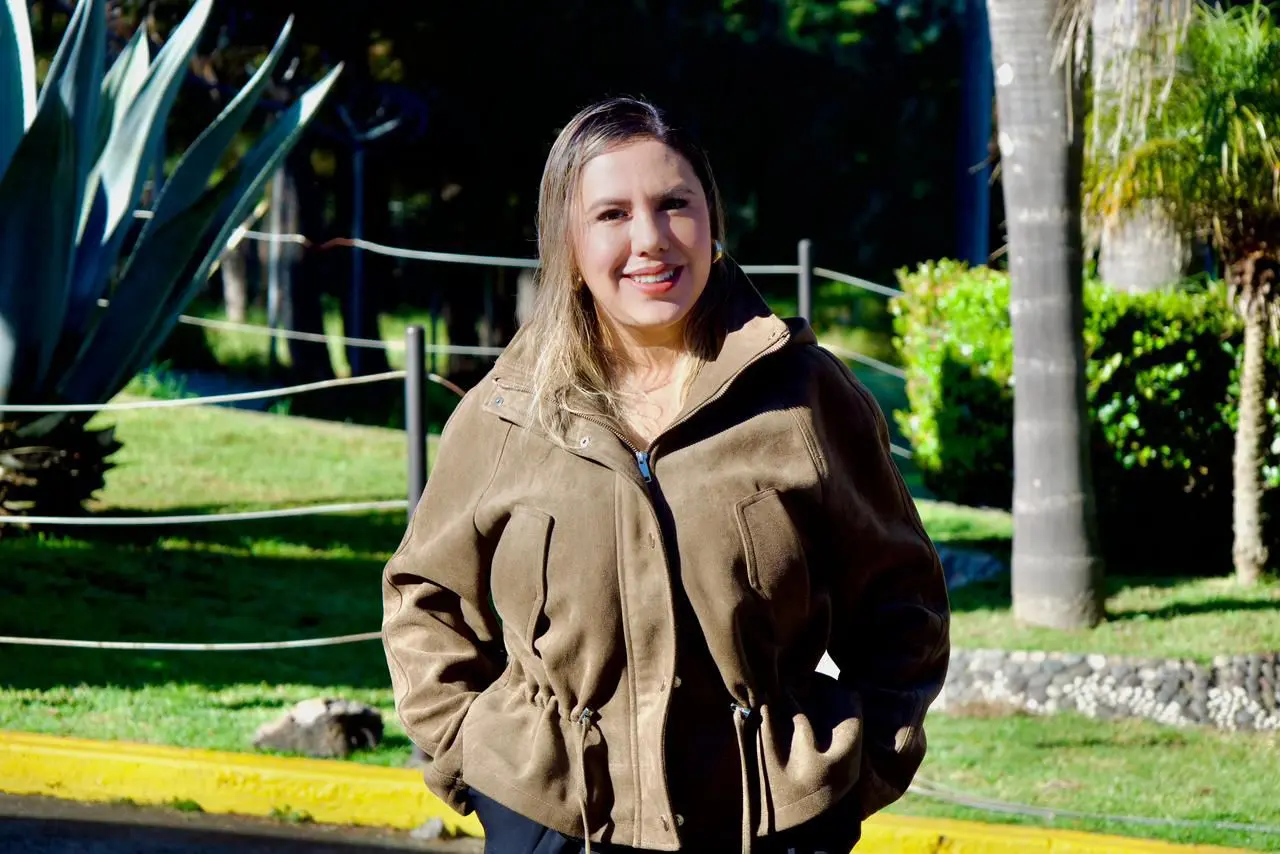 Damos seguimiento a la obra de la carretera Cuitzitán–Ixtaro en Salvador Escalante: Dayana Pérez