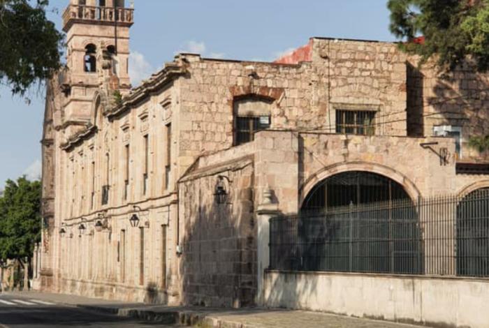 Dan alumnos de Leyes respaldo a Carmelo