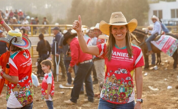 Daniela de los Santos recibe respaldo en zona rural de Morelia