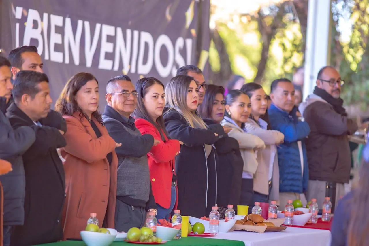 Dayana Pérez impulsa valores cívicos en Concurso de Escoltas en Cuanajillo