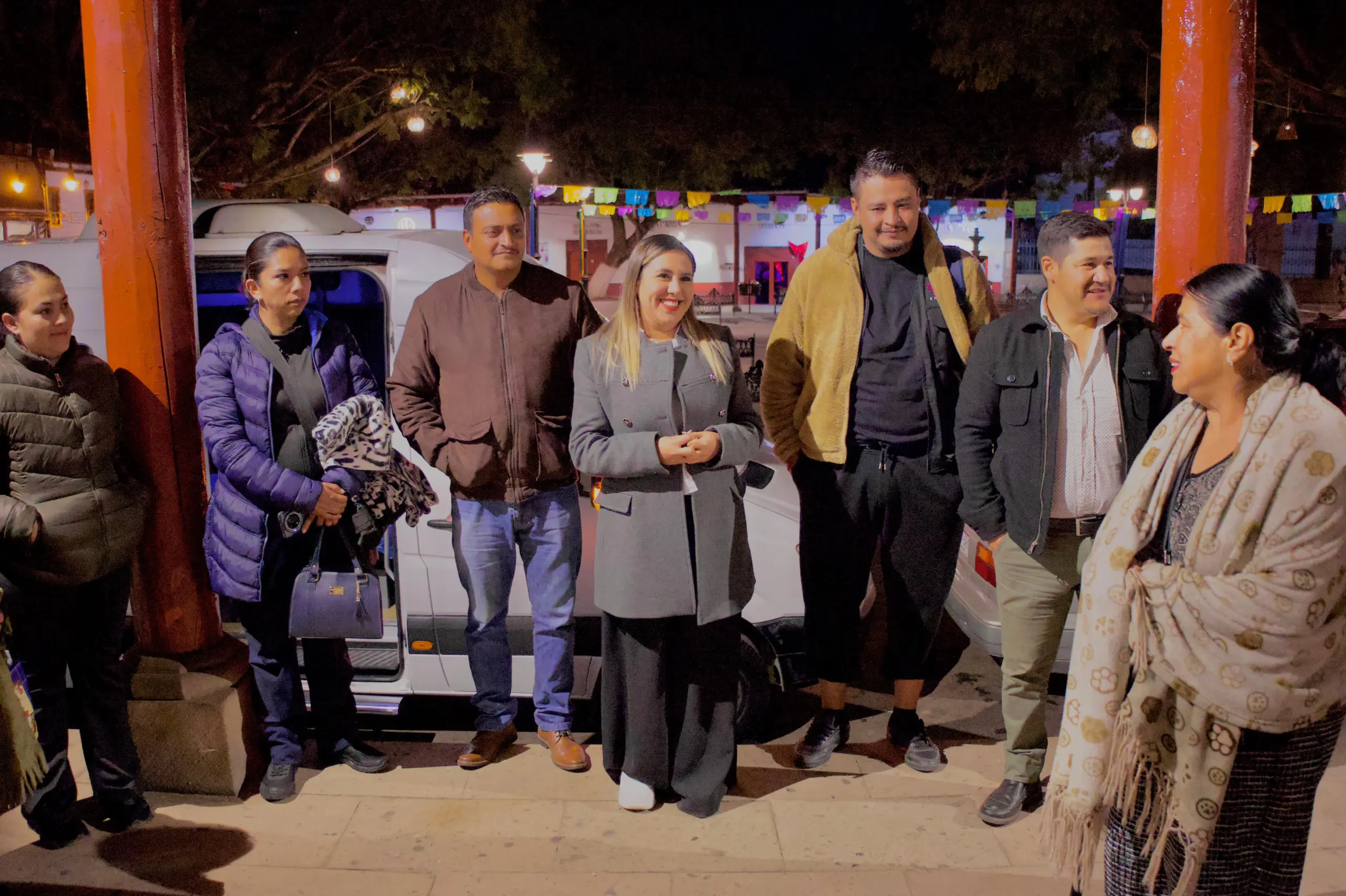 *Dayana Pérez Mendoza acompaña con emoción a adultos mayores del programa Reencuentros Que Enamoran*