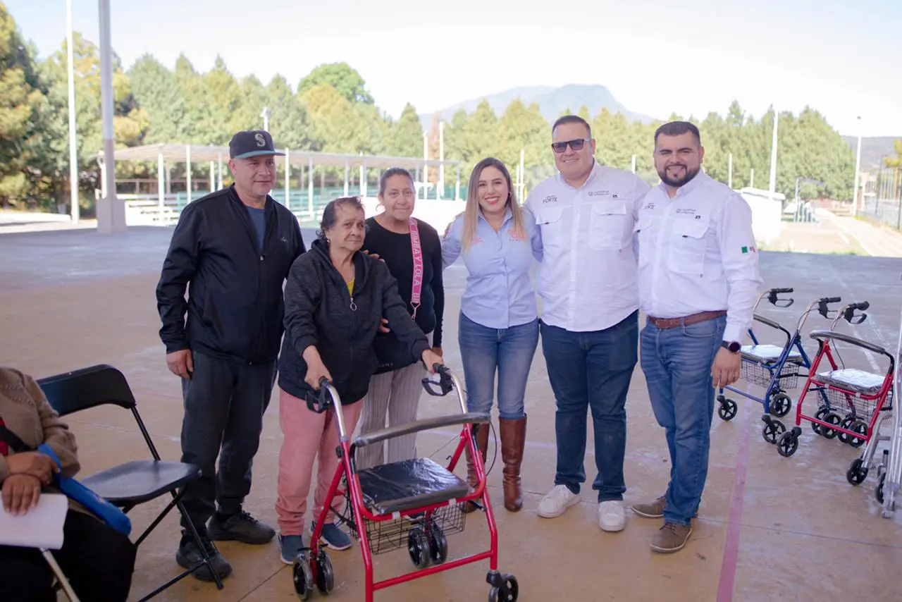 Dayana Pérez Mendoza fortalece la inclusión con entrega de aparatos de asistencia