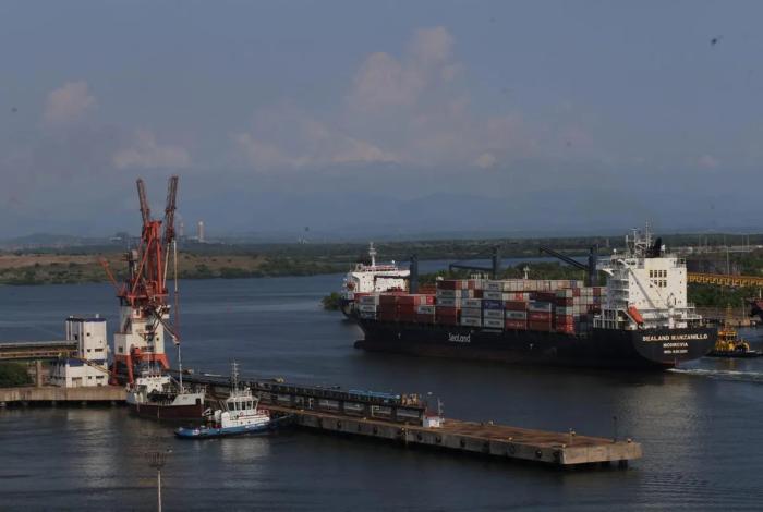 De manera irregular detiene Agencia Nacional de Aduanas mercancías en Lázaro Cárdenas