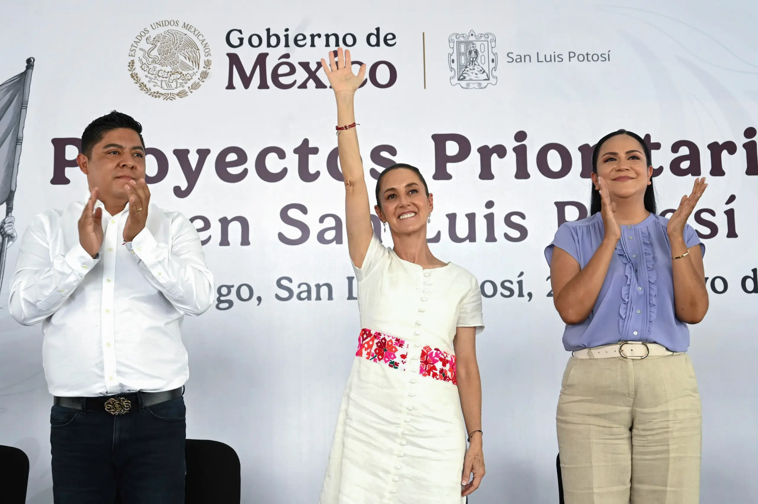 ”DE SER NECESARIO, NOS VAMOS A MOVILIZAR, NO QUEREMOS IMPUESTOS A LAS REMESAS”: DESDE SAN LUIS POTOSÍ PRESIDENTA CLAUDIA SHEINBAUM REITERA APOYO A MEXICANOS EN EUA