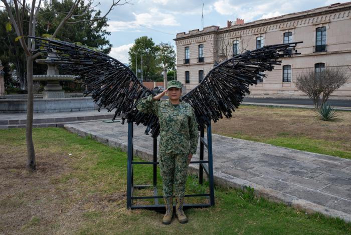 Del duelo al uniforme: María Isabel, la madre que encontró en el Ejército una nueva misión de vida
