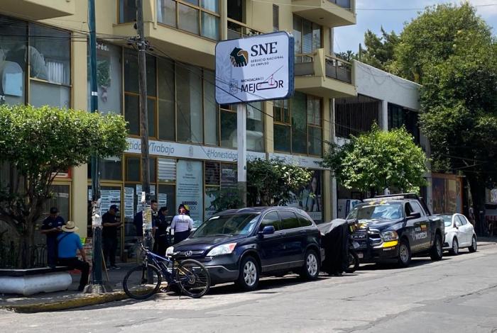 Delincuentes golpean y asaltan a gerente de empresa refresquera en Morelia