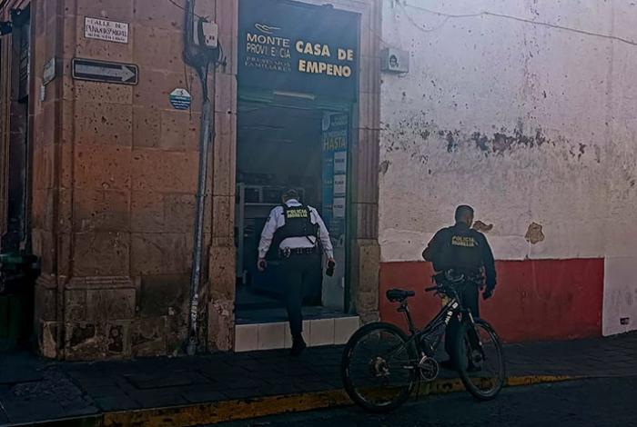 Delincuentes roban joyería en casa de empeño del centro de Morelia