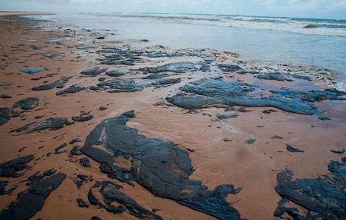 Derrame de petróleo en Tabasco de Pemex alcanzó los 300 barriles