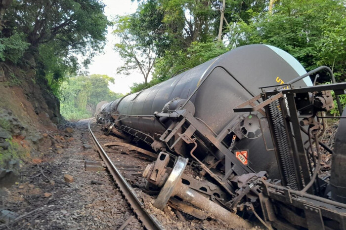 Descarrilan 18 vagones del ferrocarril en la región Taretan