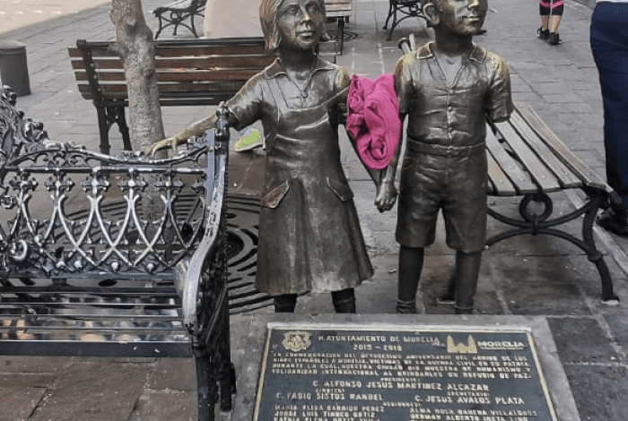 Descartan intento de robo en escultura de Niños Españoles