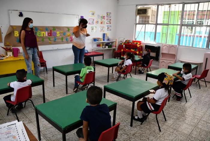 Descubre cómo solicitar la Beca Rita Cetina 2025 para preescolar y los requisitos necesarios