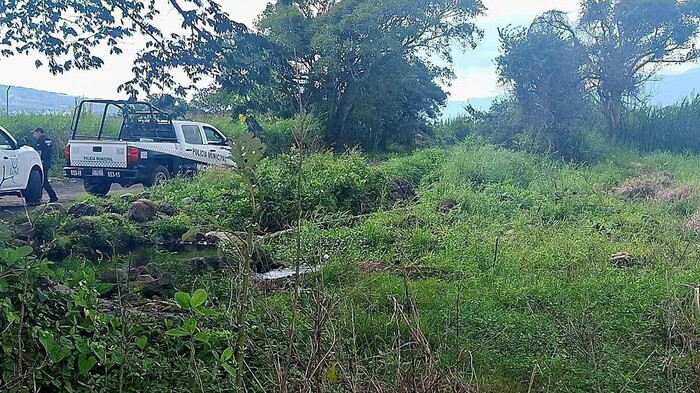 Descubren cuerpo de joven en un canal de riego en Los Reyes