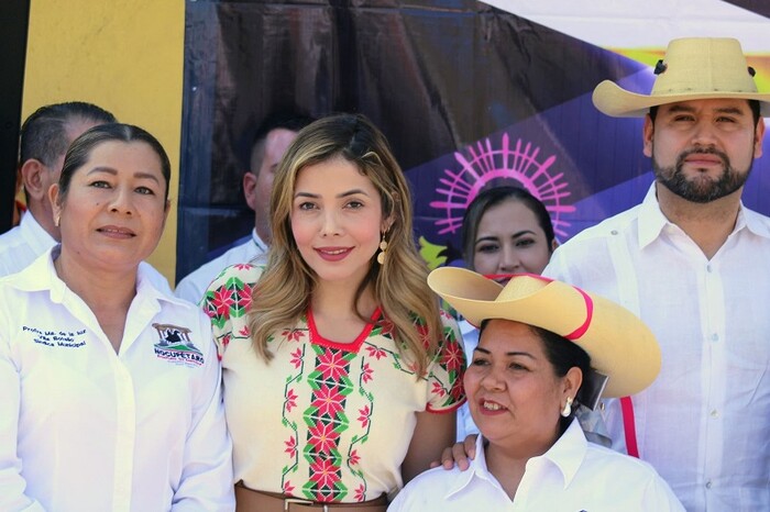 Desde Carácuaro, Brissa Arroyo refrenda compromiso con los municipios