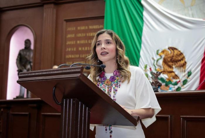Desde el Congreso construimos el futuro de Michoacán: Brissa Arroyo