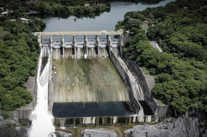 Desfogue de la presa Cointzio, será hasta las 18:00 horas, pero continuaría mañana; río va al 60%