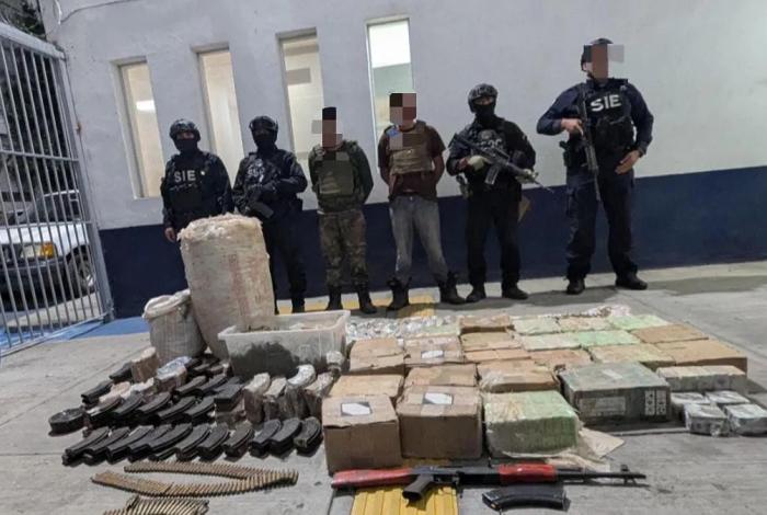 Detenidos dos integrantes de célula delictiva, en operativo en la frontera con Jalisco: SSP