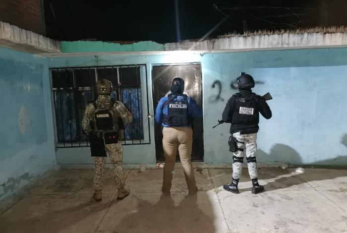 Deti3nen a tres en la San Isidro Itzícuaro y aseguran más de 500 dosis de narcótico