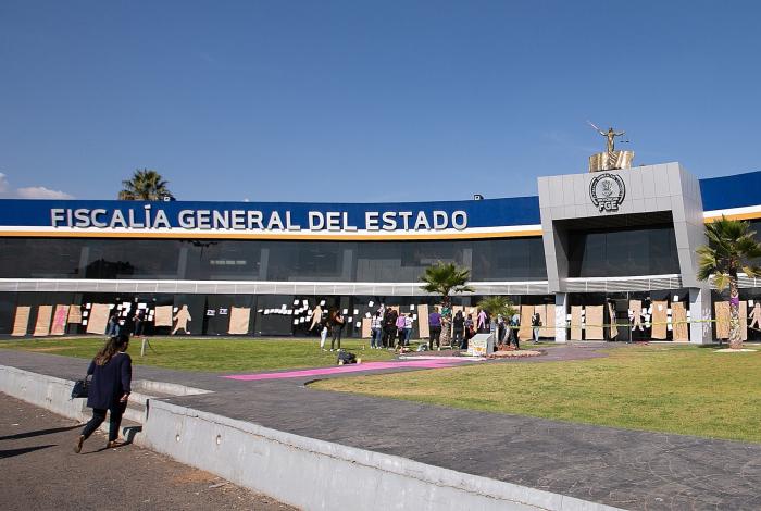 Detiene FGE a médico presunto agresor sexual de sus hijas