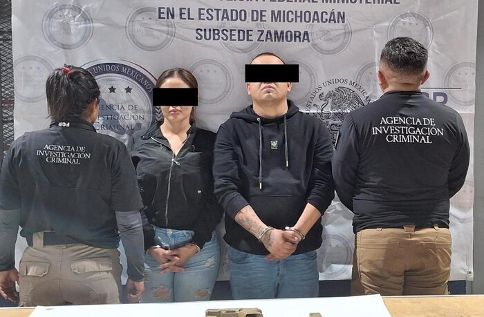 Detienen a dos con armas exclusivas del ejército, en Panindícuaro