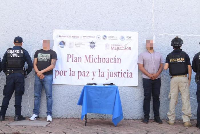 Detienen a dos en Morelia por arm4s; uno era buscado por secu3stro