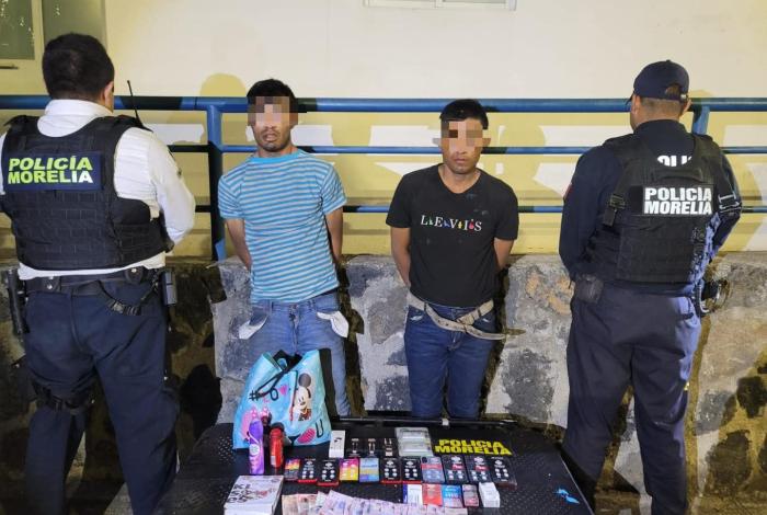 Detienen a dos por robar celulares, dinero y otros objetos en la colonia Francisco J. Múgica