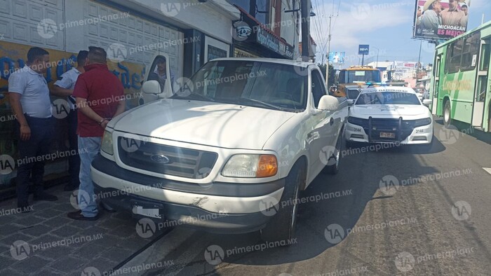 Detienen a hombre armado en Santiaguito