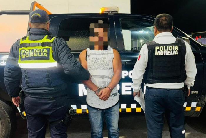 Detienen a un hombre por agr3dir a policía de Morelia