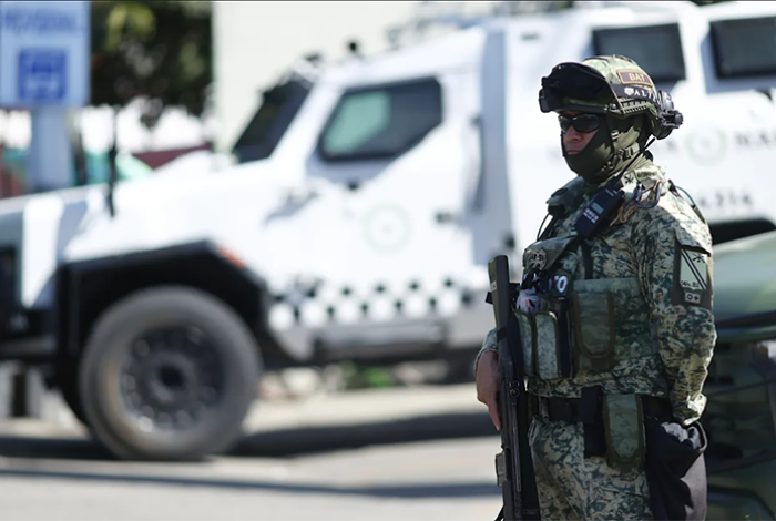 Detienen en Ciudad de México a nueve personas ligadas a grupo de extorsión y narcotráfico