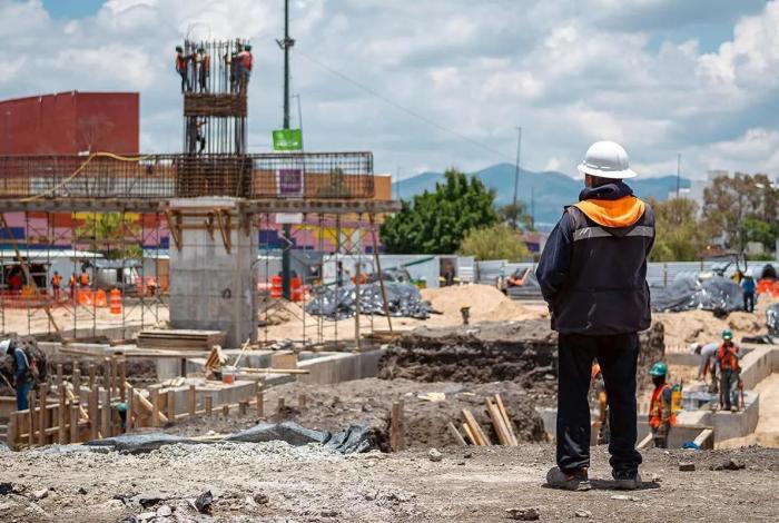 Deuda de 1,300 mdp y teleférico con 41 torres sin utilidad en Morelia: PRI