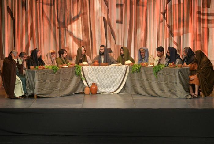 Develan placa por los 10 años de La última cena en el Teatro Melchor Ocampo