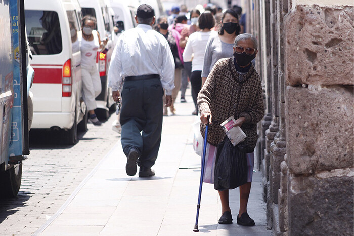 Día del abuelo: 395 millones de personas tendrán más de 80 años para 2050, según la OMS