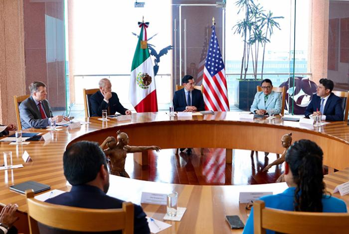 Dialogan sobre la agenda migratoria entre México y Estados Unidos