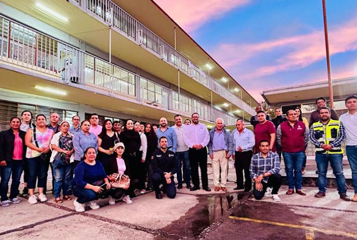 Dictamen técnico descarta riesgos en Secundaria Técnica 3; continúan obras del teleférico