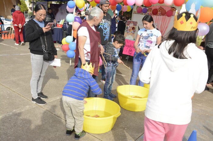 DIF Michoacán y Reyes Magos llevan sonrisas a miles de niñas y niños de Villas del Pedregal