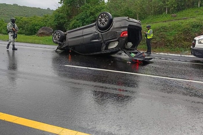 Diputada electa resulta lesionada tras volcar en Autopista de Occidente