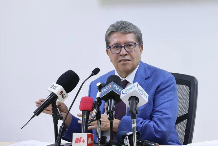 Diputados revisarán reforma a Ley de Amparo: Monreal