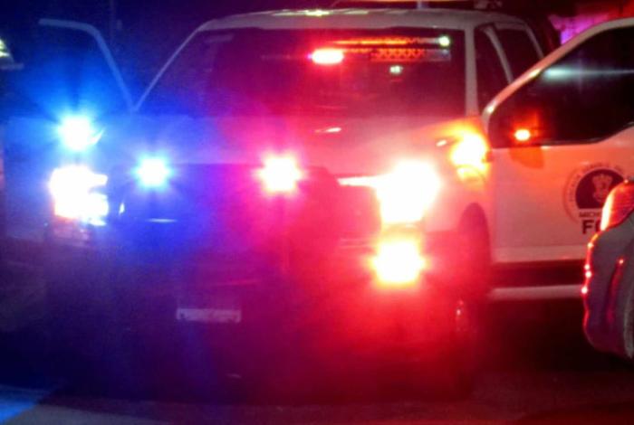 Dispararon a una mujer y la mataron, también secuestraron a un hombre: FGE va contra 8 policías de Ario por presunta participación