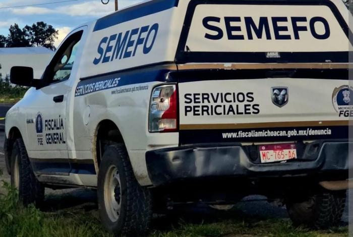Dos hombres perdieron la vida en accidente automovilístico en Coahuayana