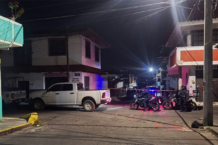 Dos muertos y un herido, tras agresión armada en el Barrio Agua Blanca, en Uruapan