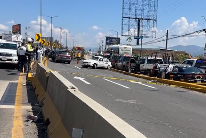 Dos mujeres muertas, tras fuerte choque en la Madero poniente, en Morelia, por el Paso Catrinas