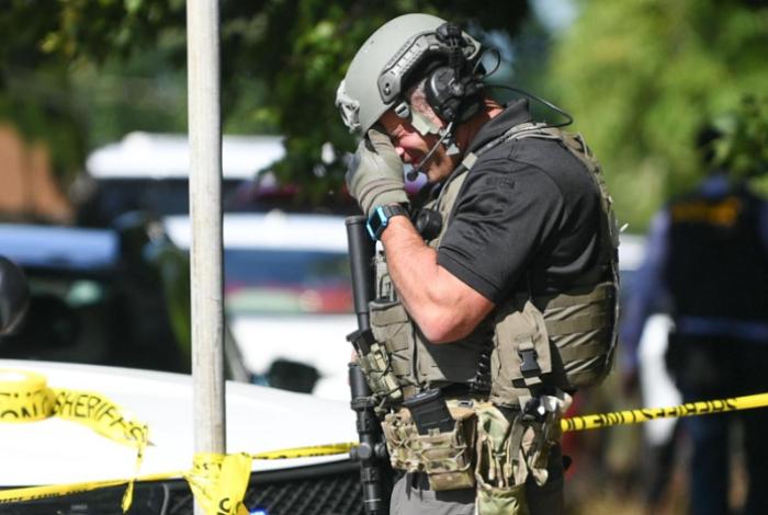 Dos niños muertos y 17 heridos en el tiroteo en una escuela católica en Minneapolis