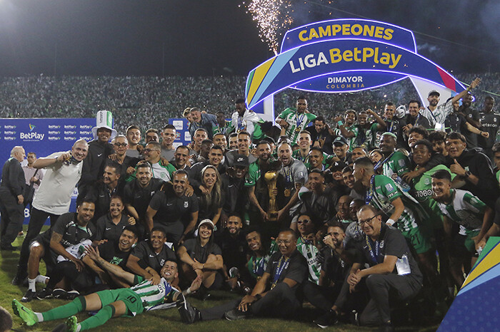 DT mexicano Efraín Juárez se corona con el Atlético Nacional al ganar la liga colombiana