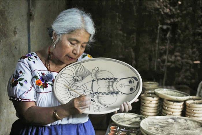 “Echeri ka itsï”: invitan a taller de barro con engobe blanco para preservar el legado purépecha en Tzintzuntzan