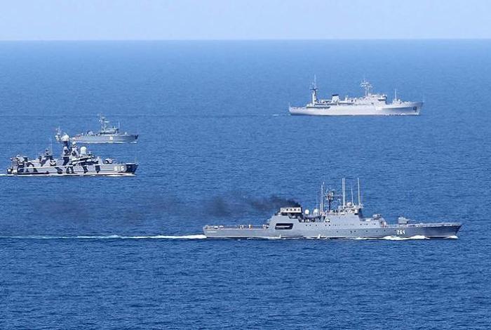 EE.UU. escoltará barcos que han pedido ayuda para salir del estrecho de Ormuz